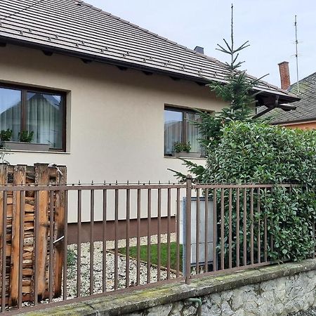 Aranypatak Apartmanhaz Szombathely Exterior foto
